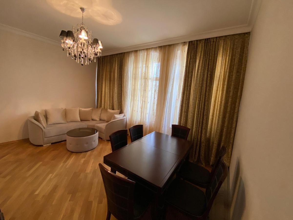 Cozy Old City Apartment Baky Esterno foto